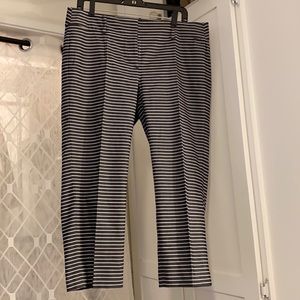 Horizontal Stripe Capri Slacks